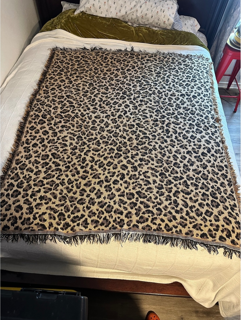 Leopard Print Jacquard Throw Blanket with Fringe Edges
